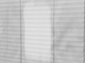 Montaż bezinwazyjny osłon – idealne rozwiązanie do wynajmowanego mieszkania